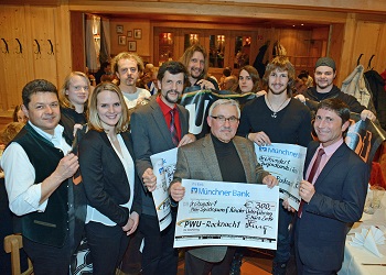 PWU Rocknacht Spendenuebergabe 2014 350