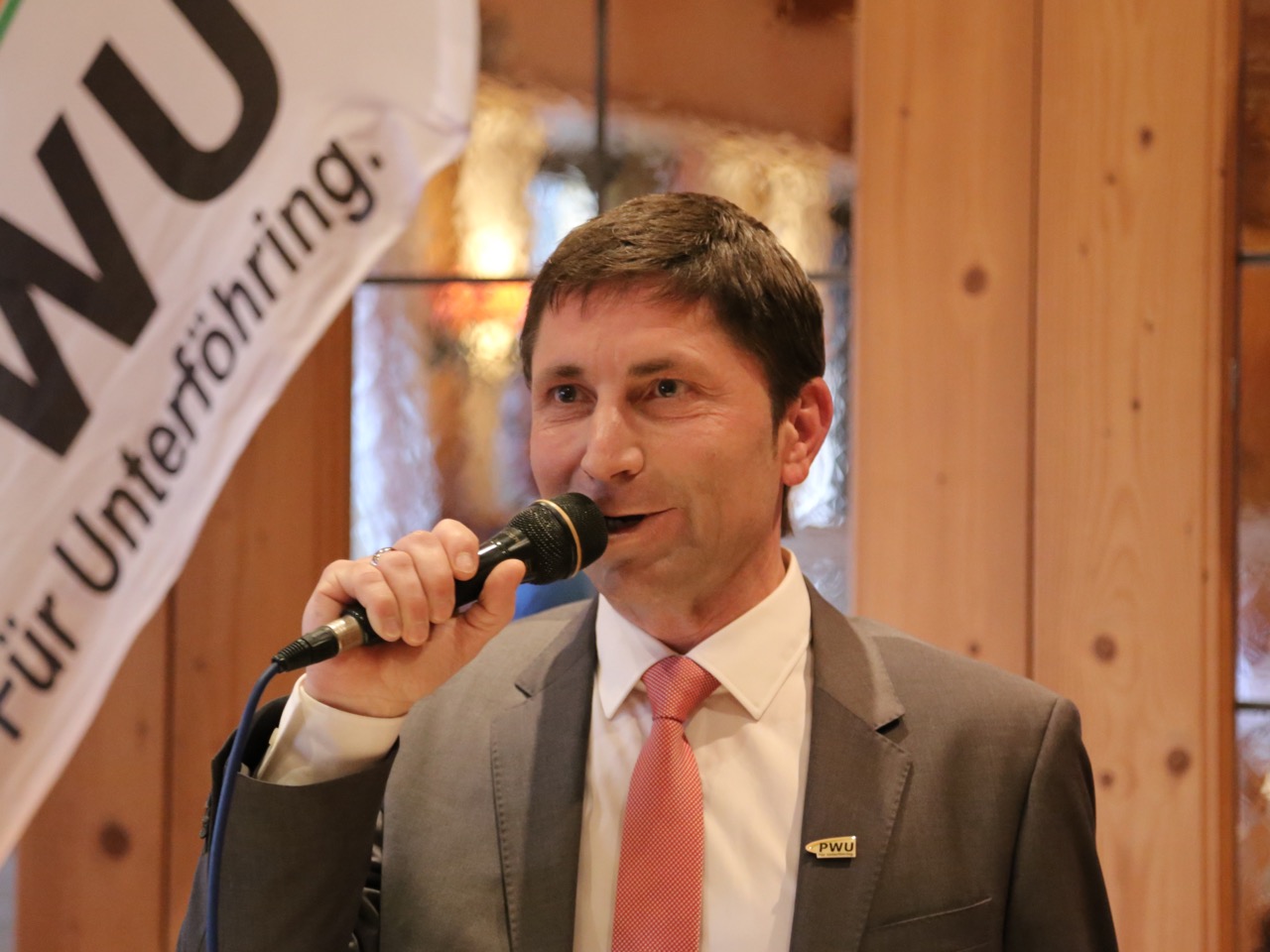 2016 04 19 um 19 53 59